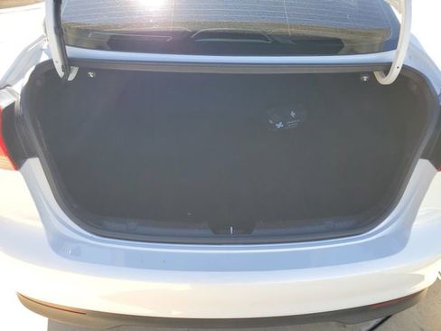 Used 2017 Kia Forte LX w/ LX Popular Package image 33