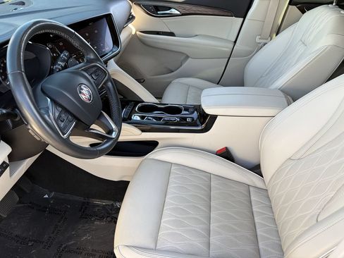 Used 2022 Buick Envision Avenir w/ Technology Package II FWD image 22
