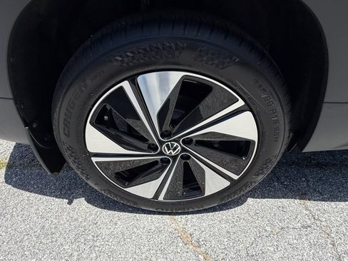 New 2026 Volkswagen Taos SE AWD/4WD image 23