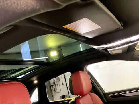 Certified 2023 Porsche Macan AWD/4WD image 20
