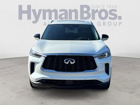 Certified 2024 INFINITI QX60 Luxe w/ Vision Package image 8