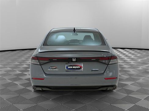 Used 2024 Honda Accord Sport image 4