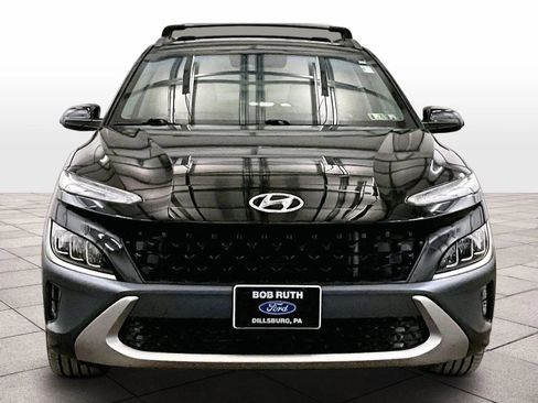 Used 2022 Hyundai Kona Limited AWD/4WD image 3