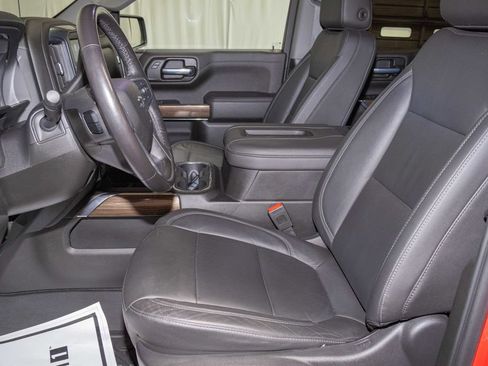 Used 2020 Chevrolet Silverado 1500 LT Trail Boss AWD/4WD image 11