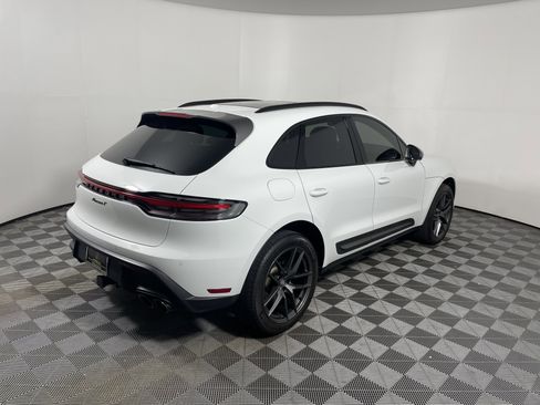 Certified 2023 Porsche Macan Turbo AWD/4WD image 7