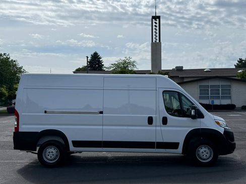 Used 2023 RAM ProMaster 2500 FWD image 7