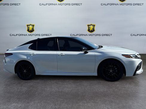 Used 2021 Toyota Camry XSE w/ Carpet Mat Package (TMS) FWD image 6