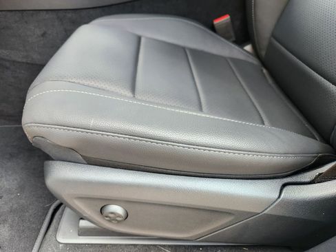 Used 2025 Mercedes-Benz GLS 450 GLS 450 image 23