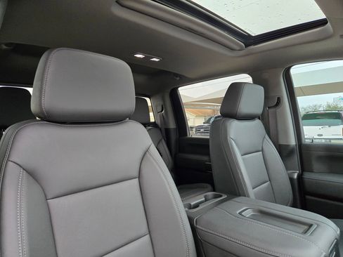 Certified 2022 Chevrolet Silverado 2500 LTZ w/ LTZ Plus Package image 32