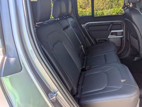 Certified 2023 Land Rover Defender 110 SE image 29