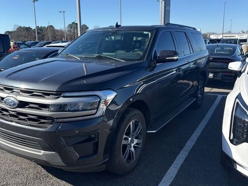 Used 2022 Ford Expedition Max XLT image 4