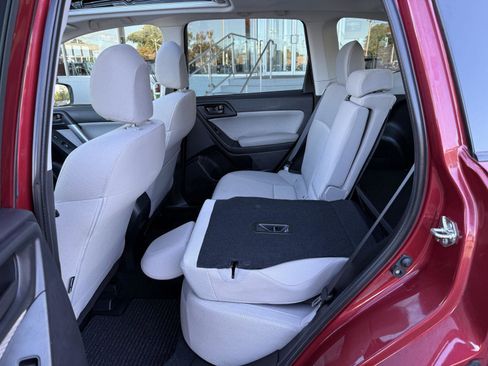 Used 2018 Subaru Forester 2.5i Premium image 27
