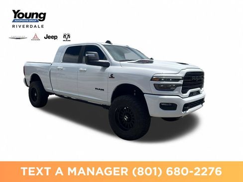 Used 2025 RAM 2500 Laramie AWD/4WD image 7