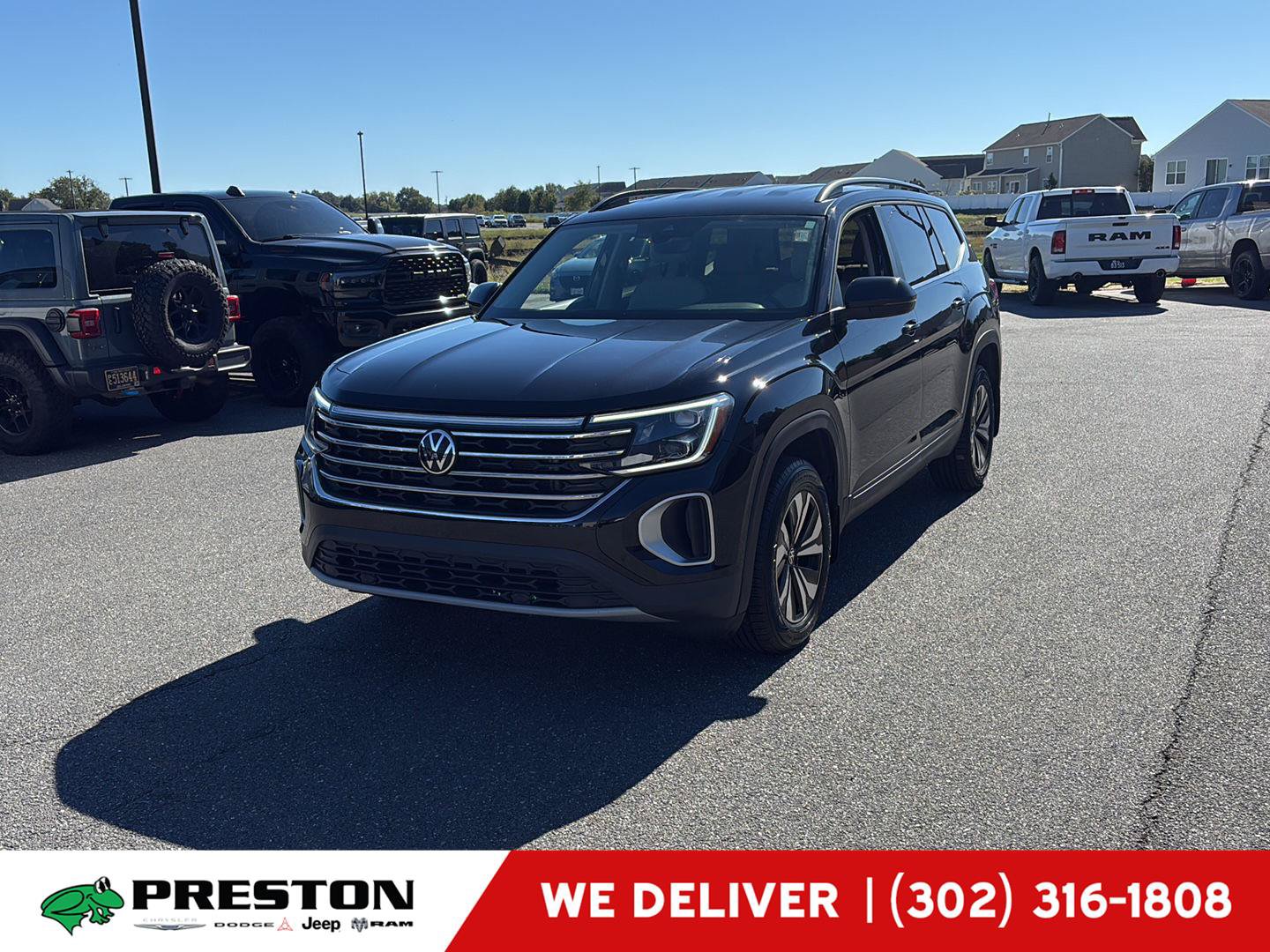 Used 2024 Volkswagen Atlas SE AWD/4WD image 1