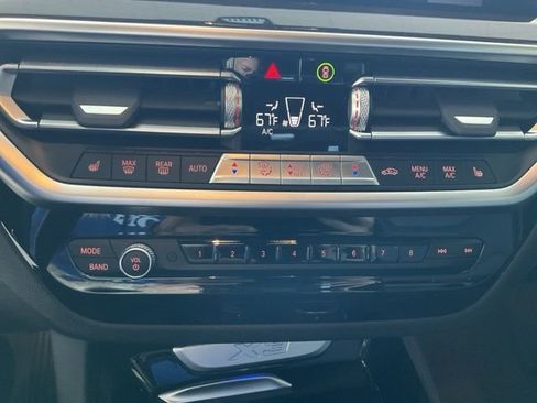 Used 2022 BMW X3 xDrive30i w/ Convenience Package AWD/4WD image 14