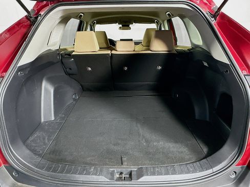 Used 2020 Toyota RAV4 LE FWD image 26