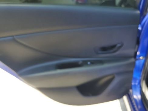 Used 2025 Hyundai Elantra Sport FWD image 9