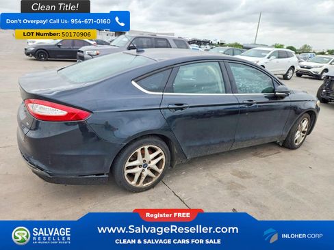 Used 2014 Ford Fusion SE FWD image 4