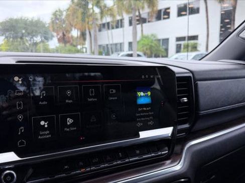 Used 2024 GMC Sierra 1500 SLT AWD/4WD image 29