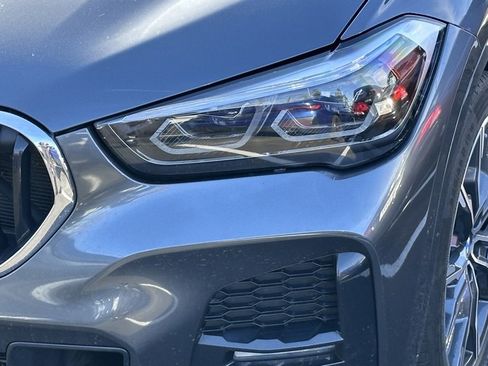 Used 2022 BMW X1 sDrive28i w/ M Sport Package image 12