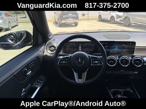 Used 2021 Mercedes-Benz GLB 250 4MATIC image 13