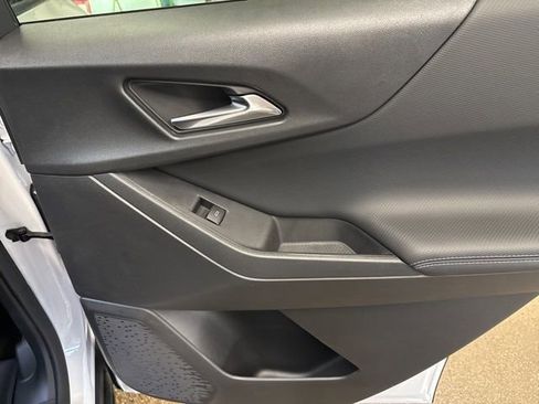 New 2026 Chevrolet Equinox LT AWD/4WD image 24