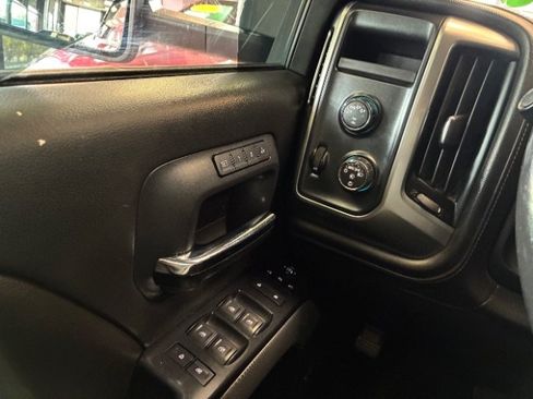 Used 2018 Chevrolet Silverado 1500 LTZ Z71 w/ LTZ Plus Package AWD/4WD image 21