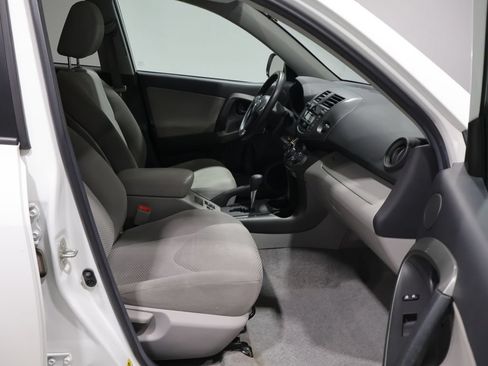 Used 2011 Toyota RAV4 4WD w/ Upgrade Value Pkg image 23