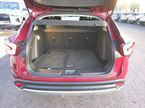 Used 2025 Chevrolet Trax LT image 26