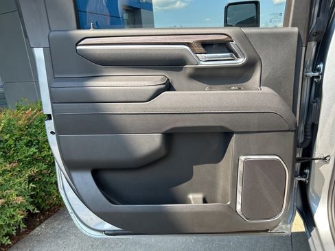 New 2025 Chevrolet Silverado 3500 LT w/ Convenience Package image 7