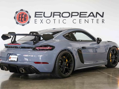 Used 2025 Porsche 718 Cayman GT4 RS w/ Weissach Package RWD image 23