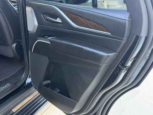 Used 2021 Cadillac Escalade Sport Platinum AWD/4WD image 31