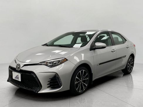 Used 2018 Toyota Corolla SE FWD image 9