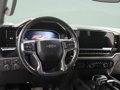 Used 2023 Chevrolet Silverado 1500 RST w/ Z71 Off-Road Package image 9