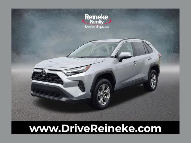 Used 2024 Toyota RAV4 XLE FWD image 1