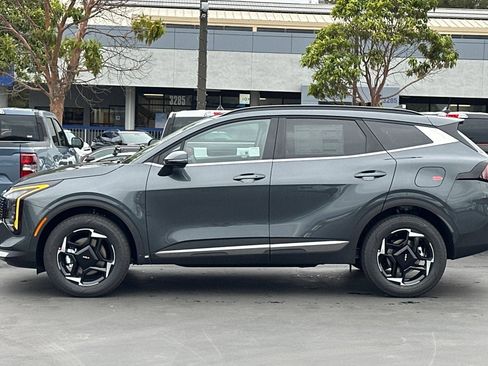 New 2026 Kia Sportage EX image 7