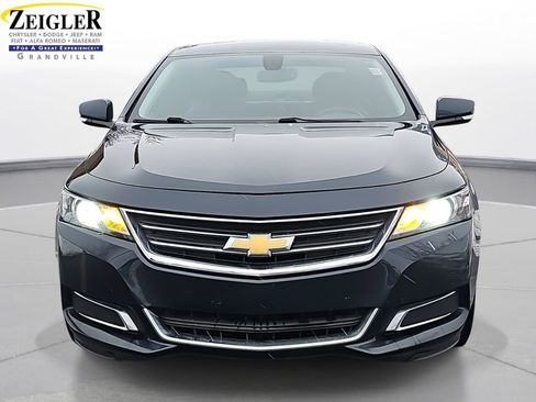 Used 2015 Chevrolet Impala LT image 2