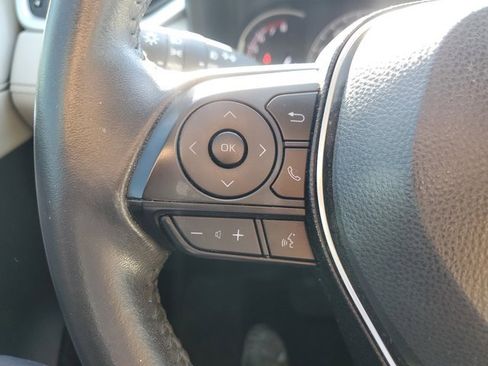 Used 2019 Toyota RAV4 Limited image 28