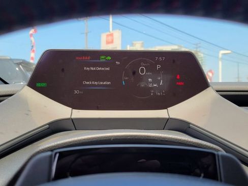 New 2026 Toyota Prius Plug-In Hybrid FWD image 10