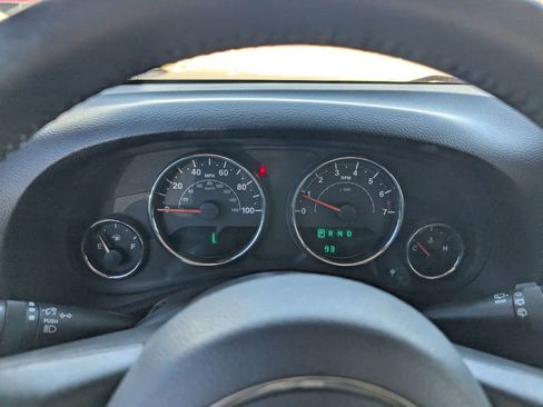 Used 2018 Jeep Wrangler Unlimited Sport S image 16