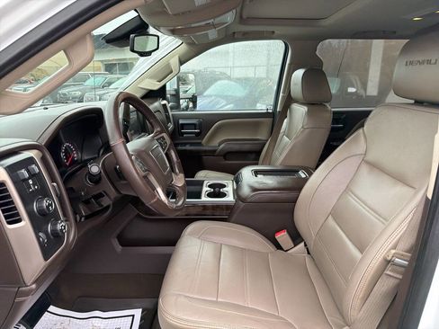 Used 2016 GMC Sierra 2500 Denali w/ Duramax Plus Package image 33