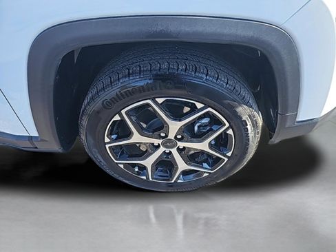 Used 2025 Jeep Compass Limited image 16