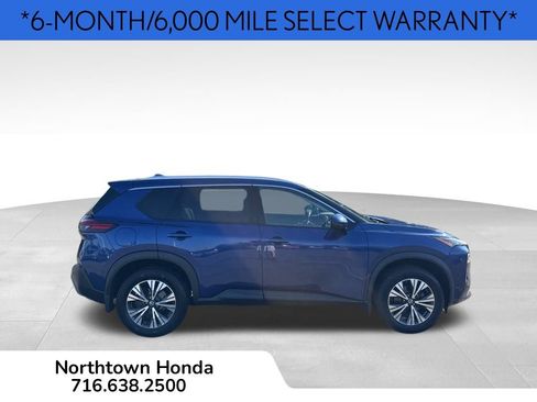 Used 2021 Nissan Rogue SV w/ Premium Package image 3