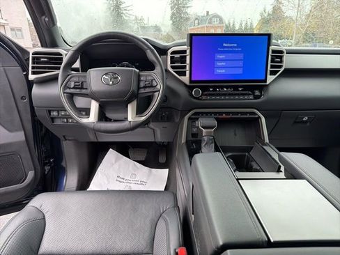 Used 2025 Toyota Sequoia Platinum image 18