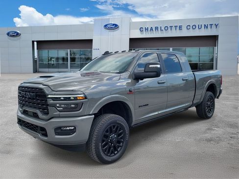 Used 2026 RAM 2500 Limited AWD/4WD image 2