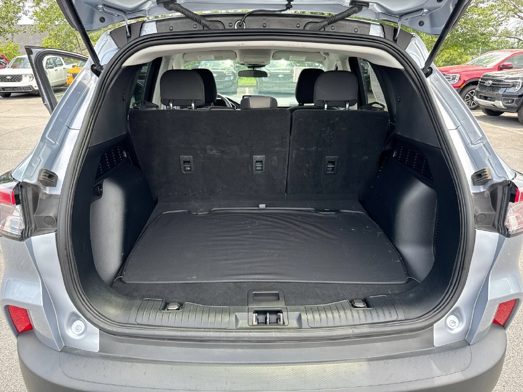 Used 2022 Ford Escape SE FWD image 23