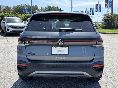 Certified 2025 Volkswagen Taos S FWD image 4