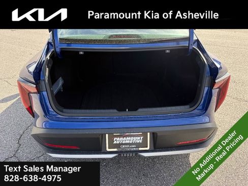 New 2025 Kia K4 LXS image 29