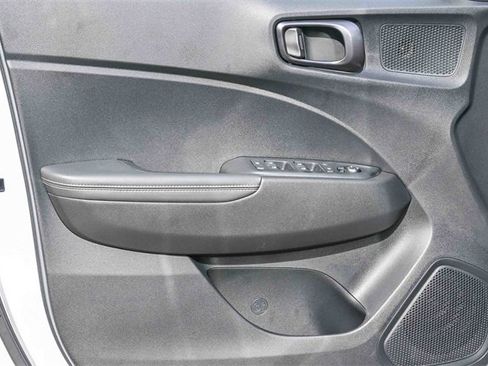 New 2026 Hyundai Venue SEL image 22