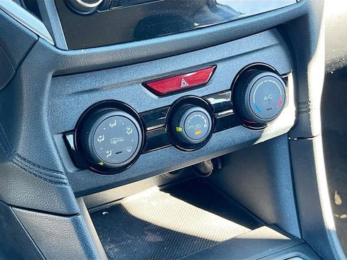 Used 2019 Subaru Crosstrek 2.0i Premium image 15